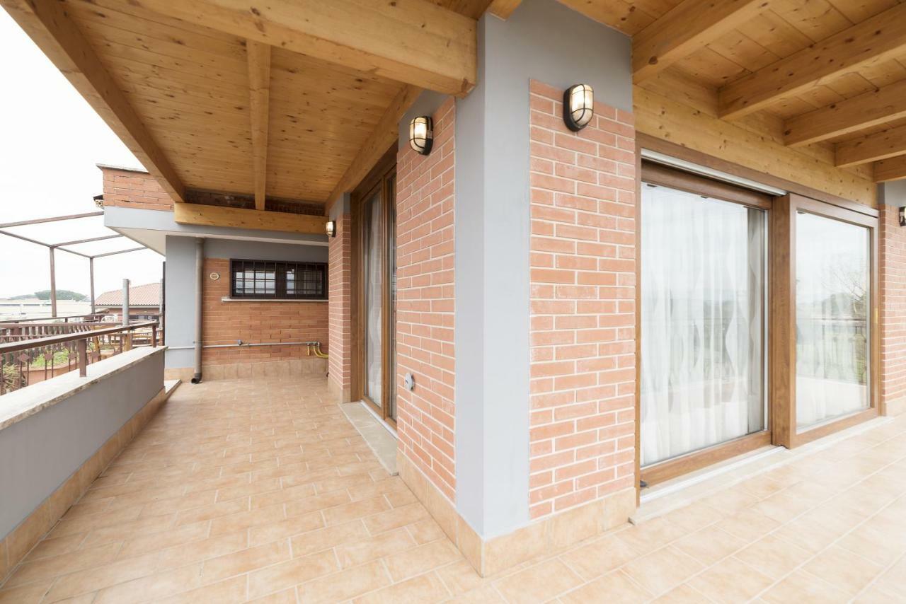 Peperino Attic Flat Apartment Ciampino Exterior photo